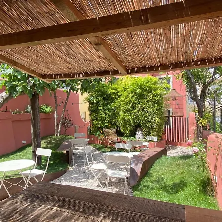 Toctoctoc Πανσιόν